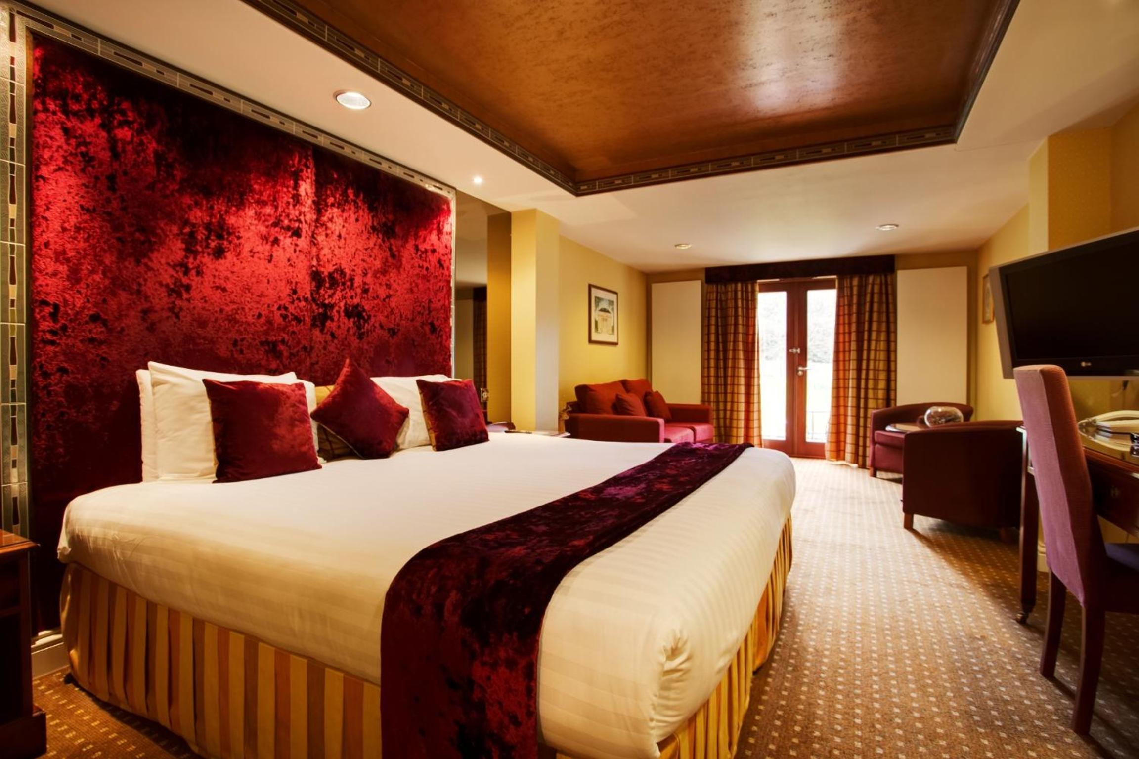 Suite, Garden View, Best Western Plus Grim's Dyke Hotel 6/7