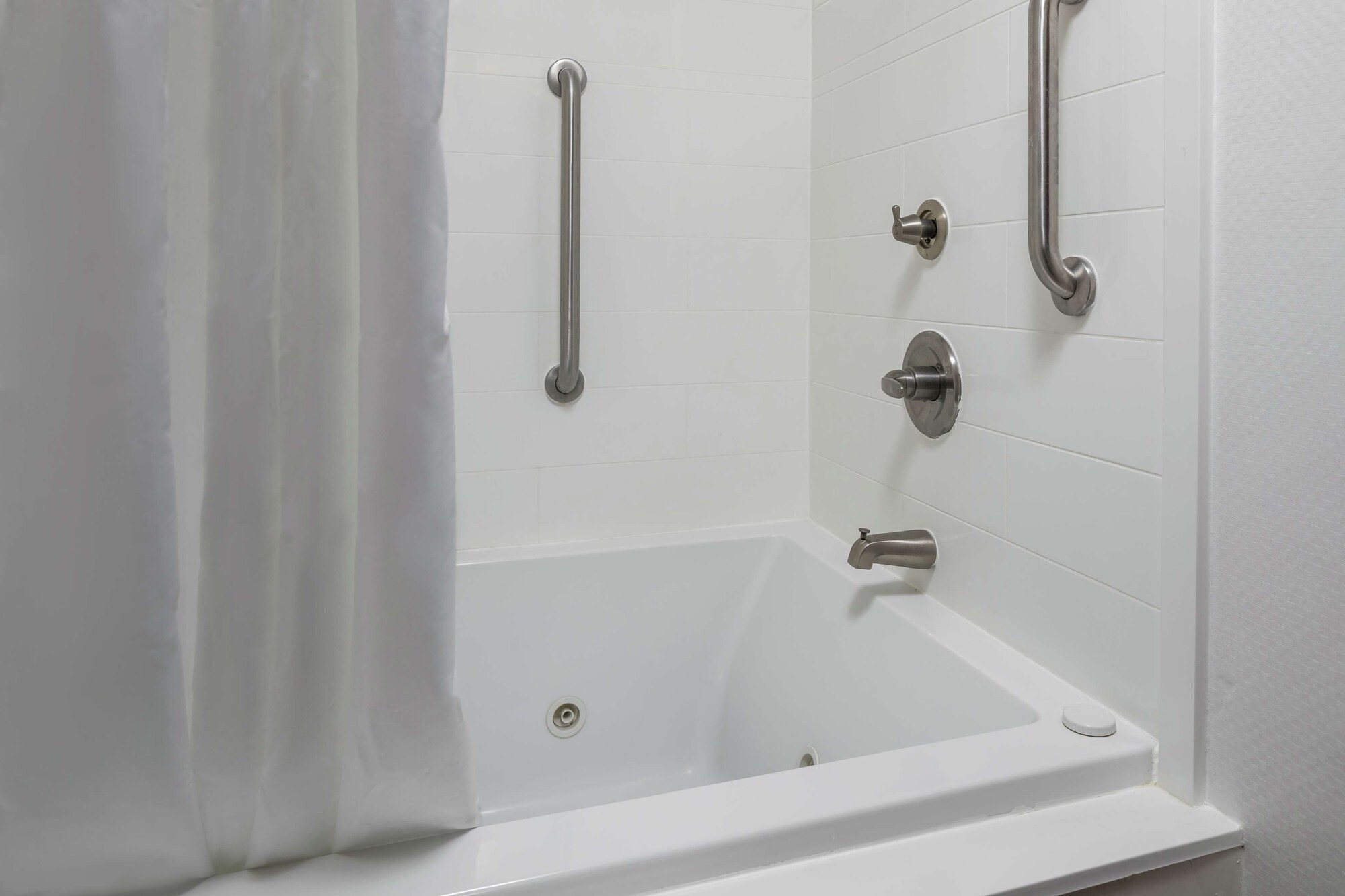 جناح بسرير كينج مع أريكة بمطبخ صغير، Hampton Inn Helen 5/5
