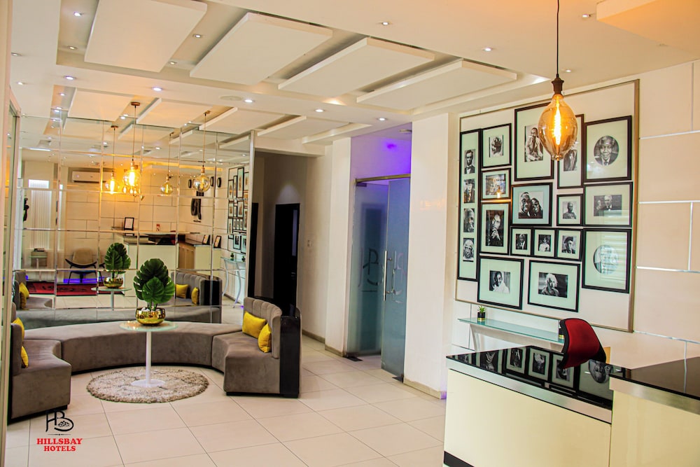 Hillsbay Hotels 18/24