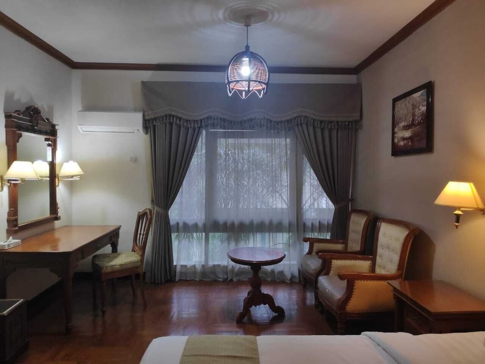 New Grand Park Hotel 37/49