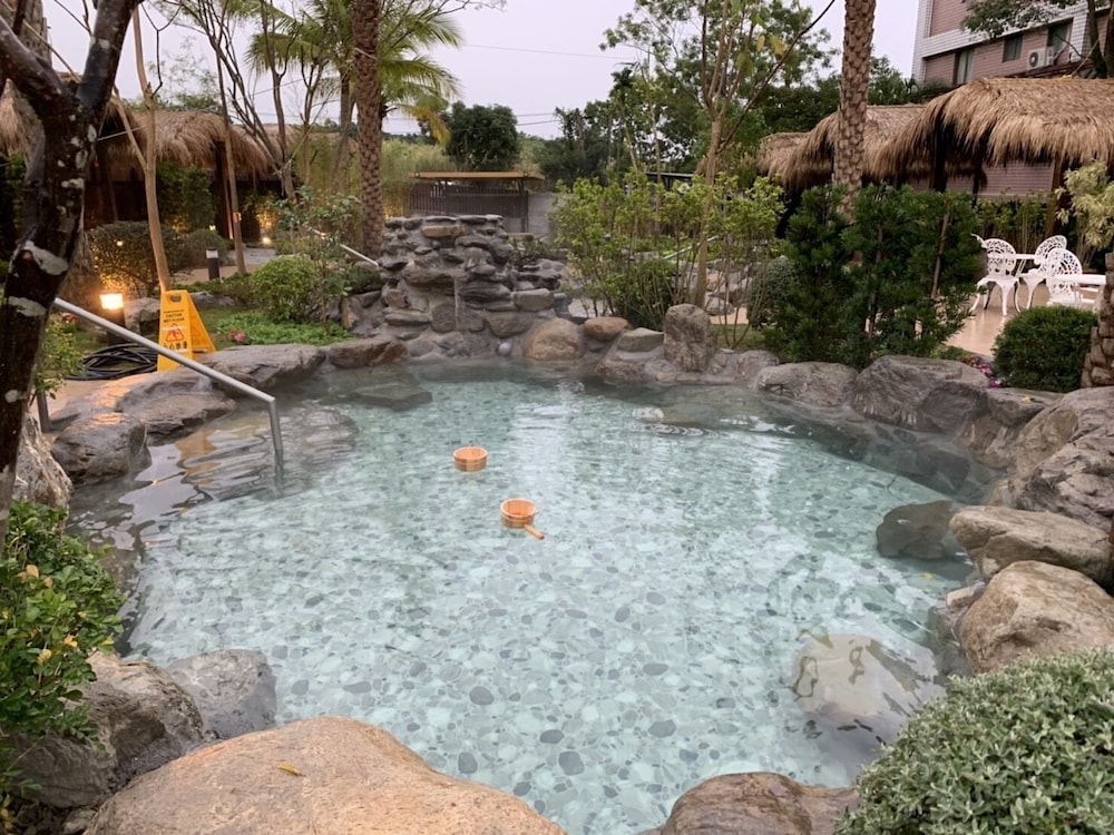 Yawan Spa Hotel 17/35