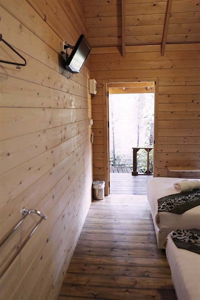 Loghome Boutique 23/71
