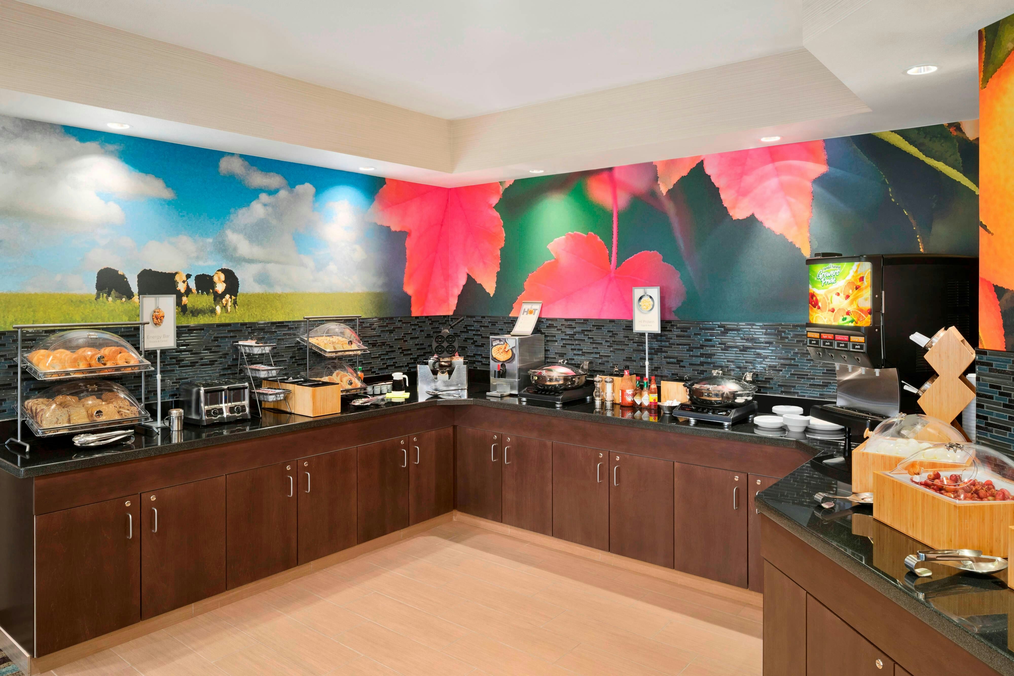 Comfort Inn & Suites Lima Northwest 21/30