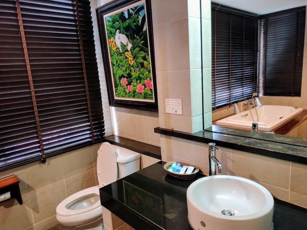 Chang Buri Resort And Spa 43/46