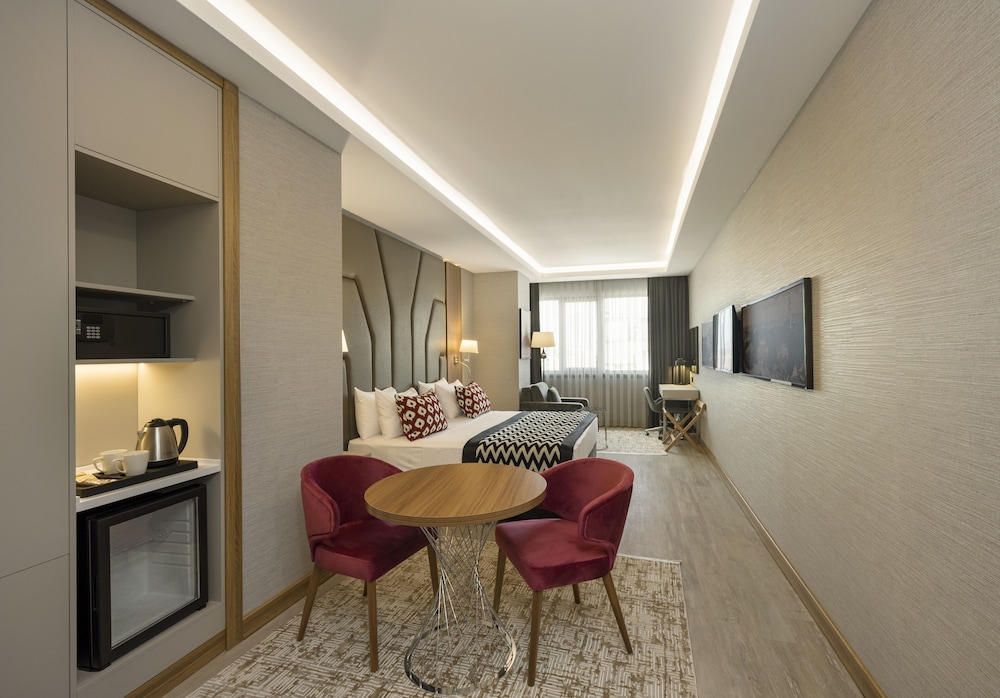 Ramada Encore by Wyndham Istanbul Sisli 31/55