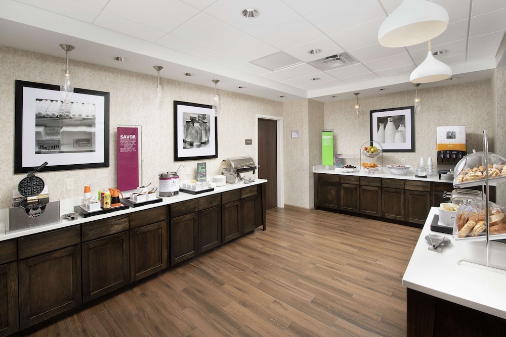 Lobby at HAMPTON INN DENVER TECH CENTER SOUTH, CENTENNIAL - CO