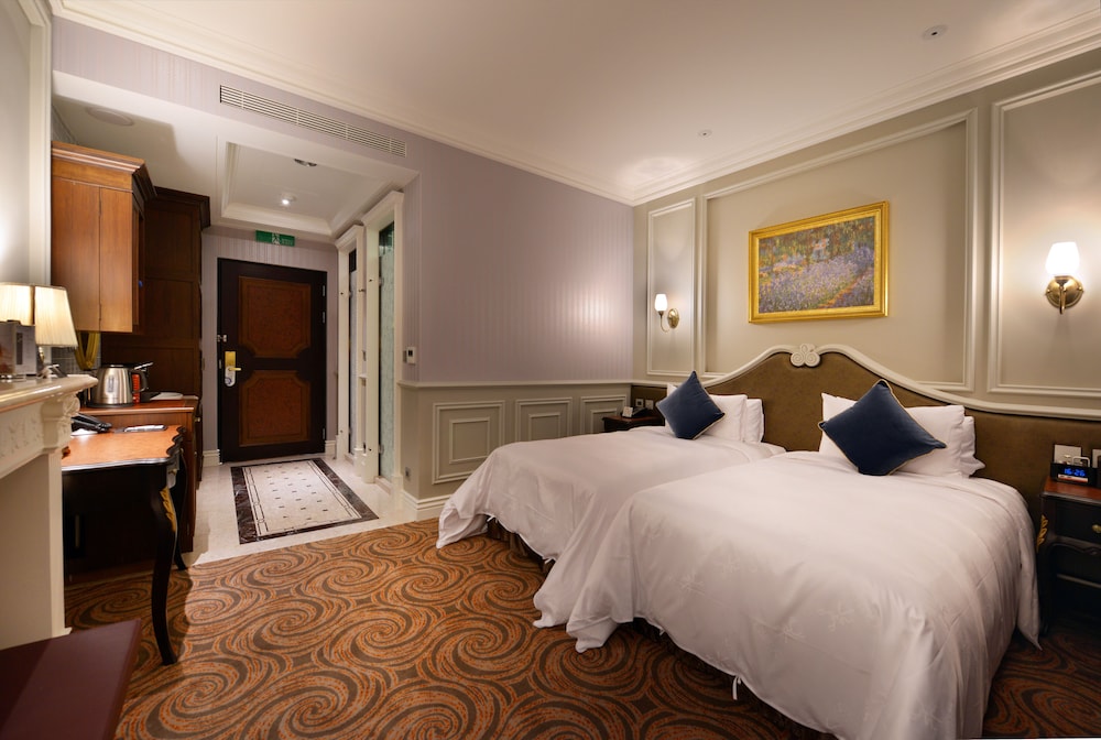 Deluxe, Twin Beds, with Child Extra Bed