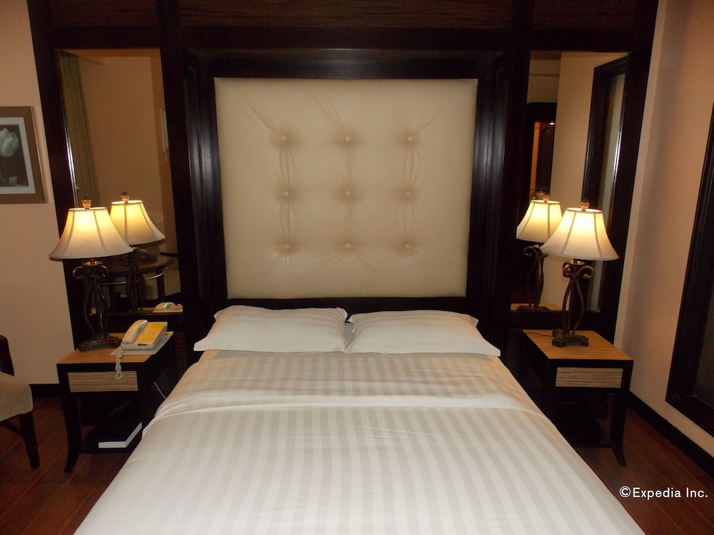 Planta Centro Bacolod Hotel Residences 7/46
