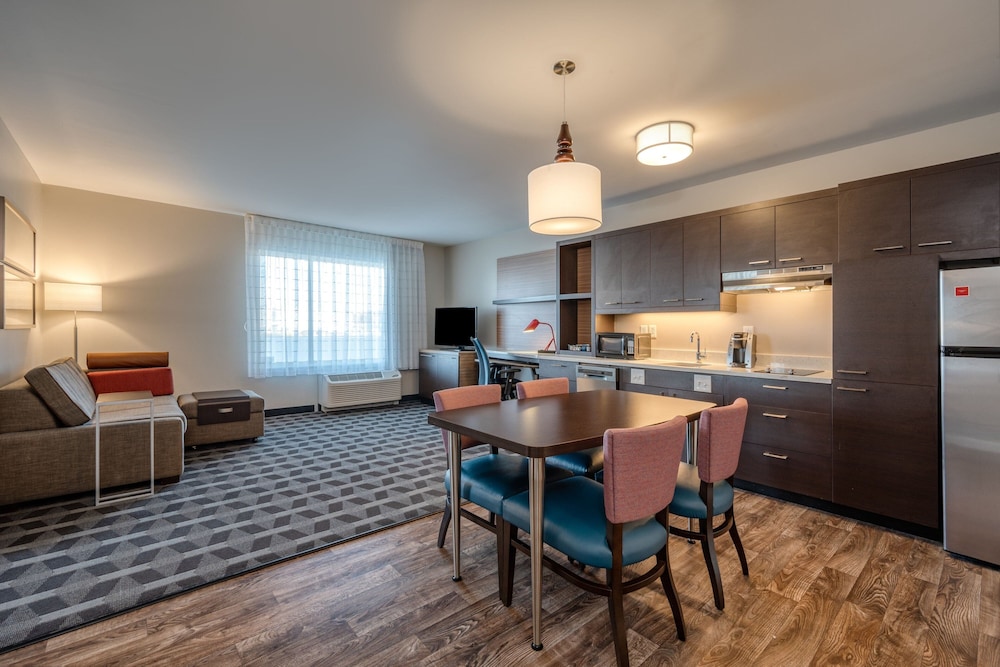 TownePlace Suites by Marriott Indianapolis Airport 51/63