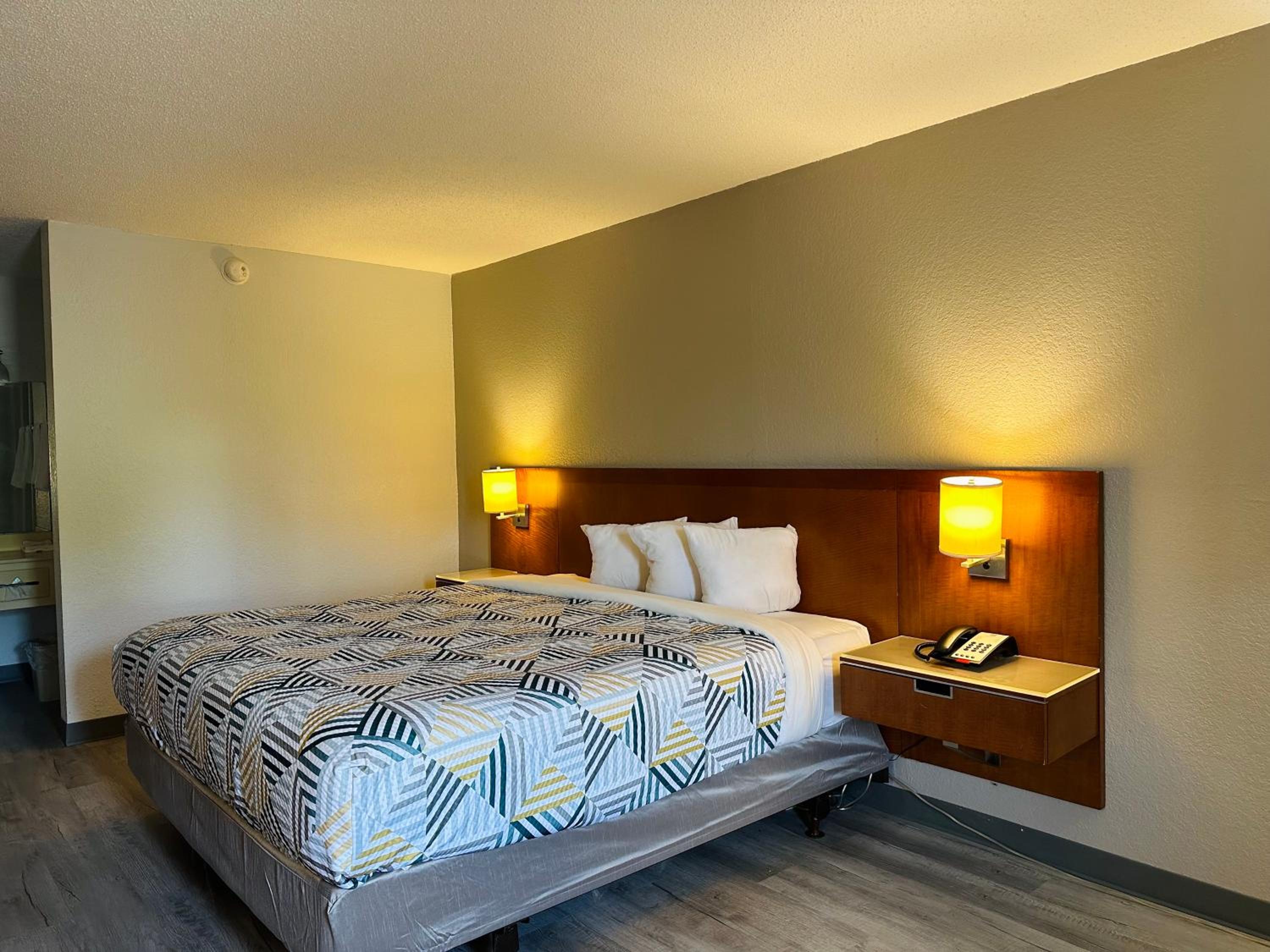 Room at Motel6 Forrest City, AR, FORREST CITY - AR