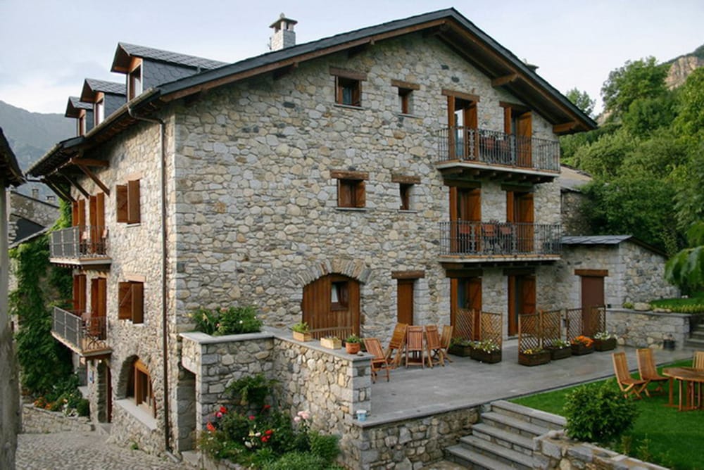 HOTEL CASA CORNEL 2/31