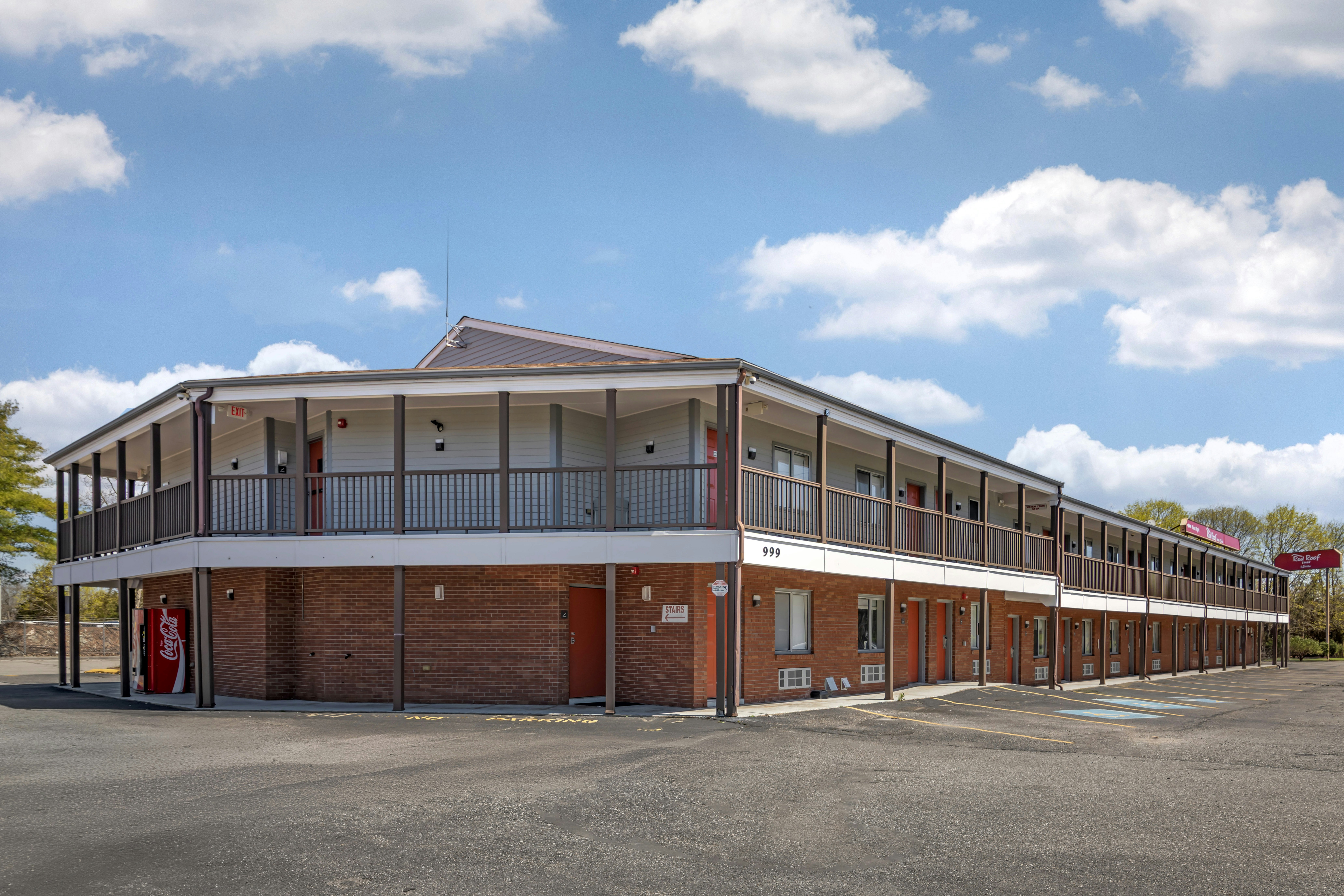 Rodeway Inn Swansea, MA 4/42