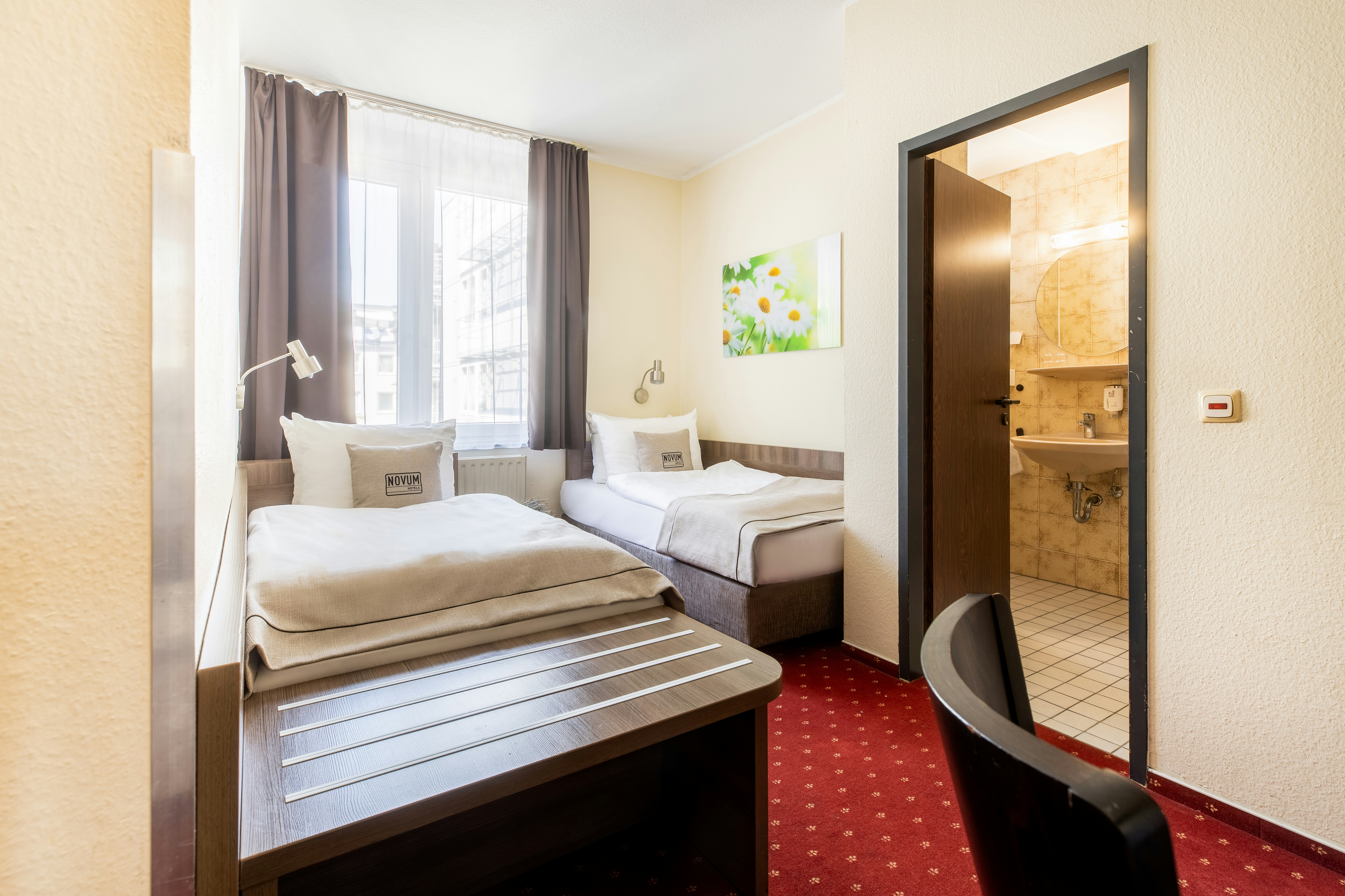 Hotel Leonet 13/71