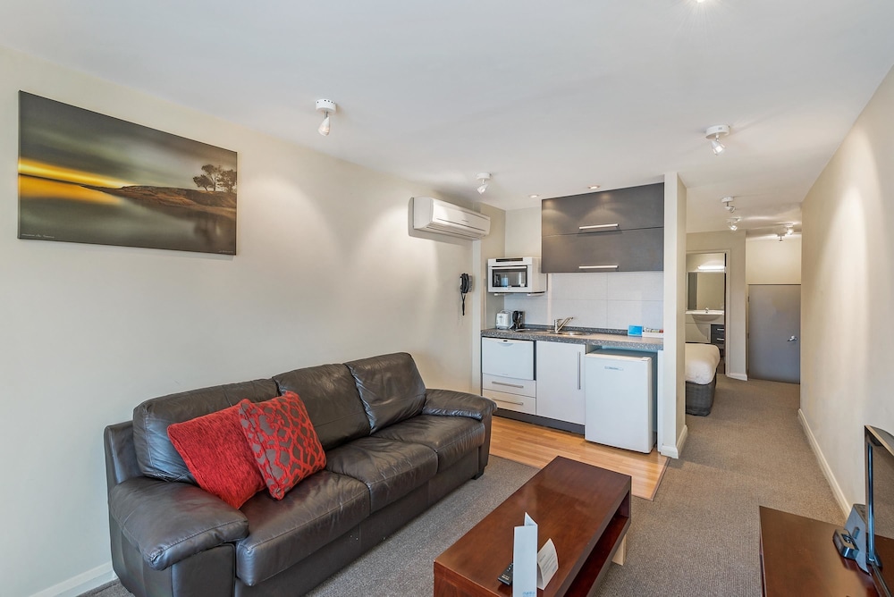 Mantra One Sandy Bay Road Hobart 39/64