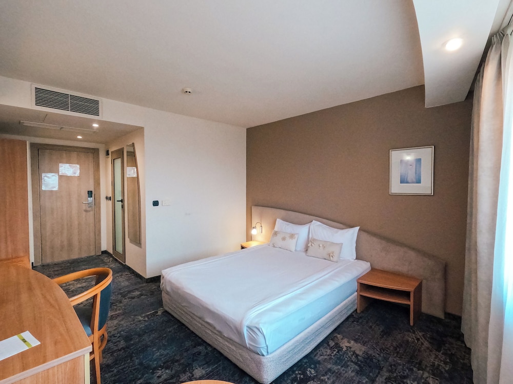 Hotel Triada 27/76