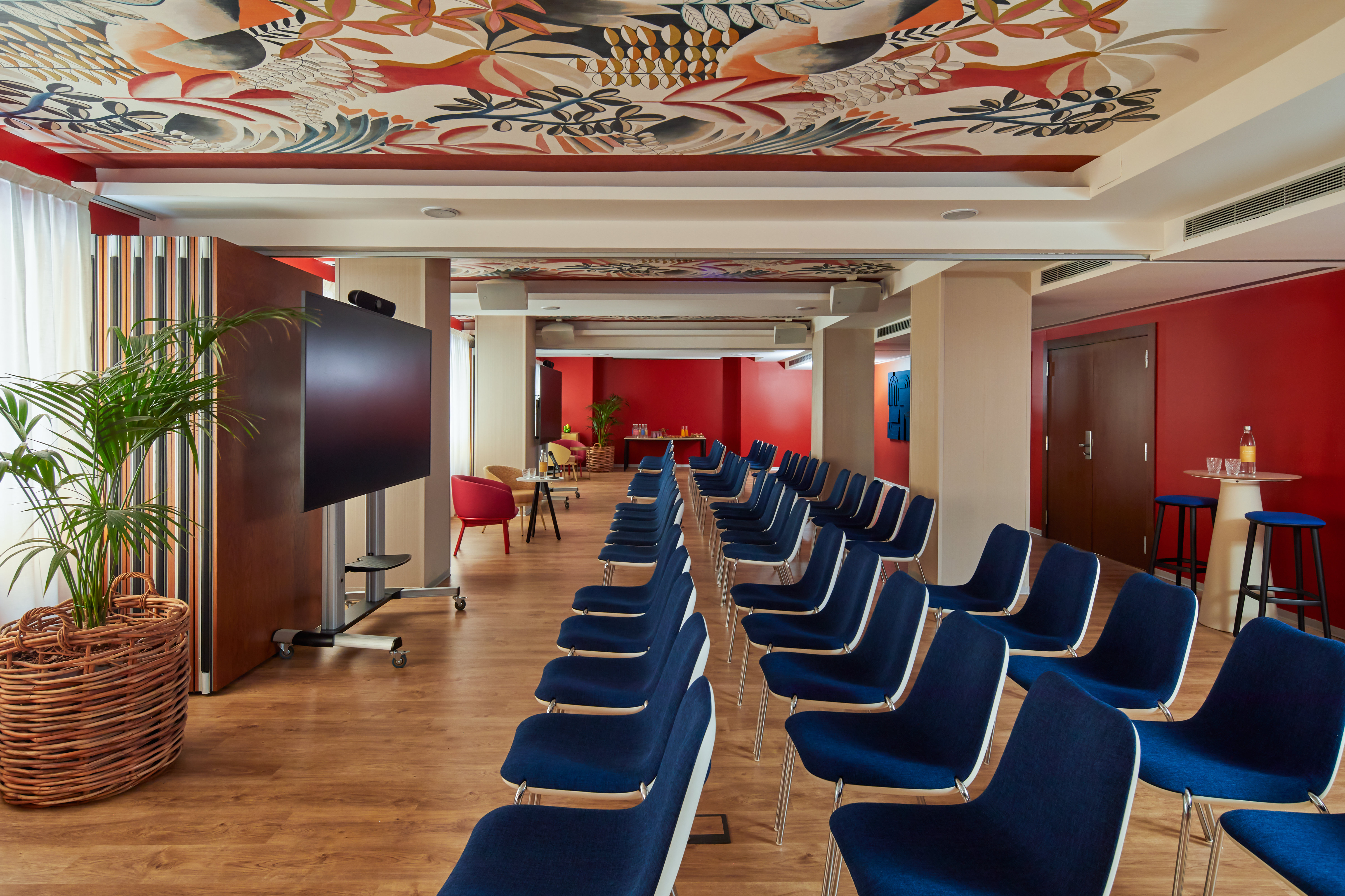 Hotel Indigo Barcelona Gran Via Plaza Espana, an IHG Hotel 70/82