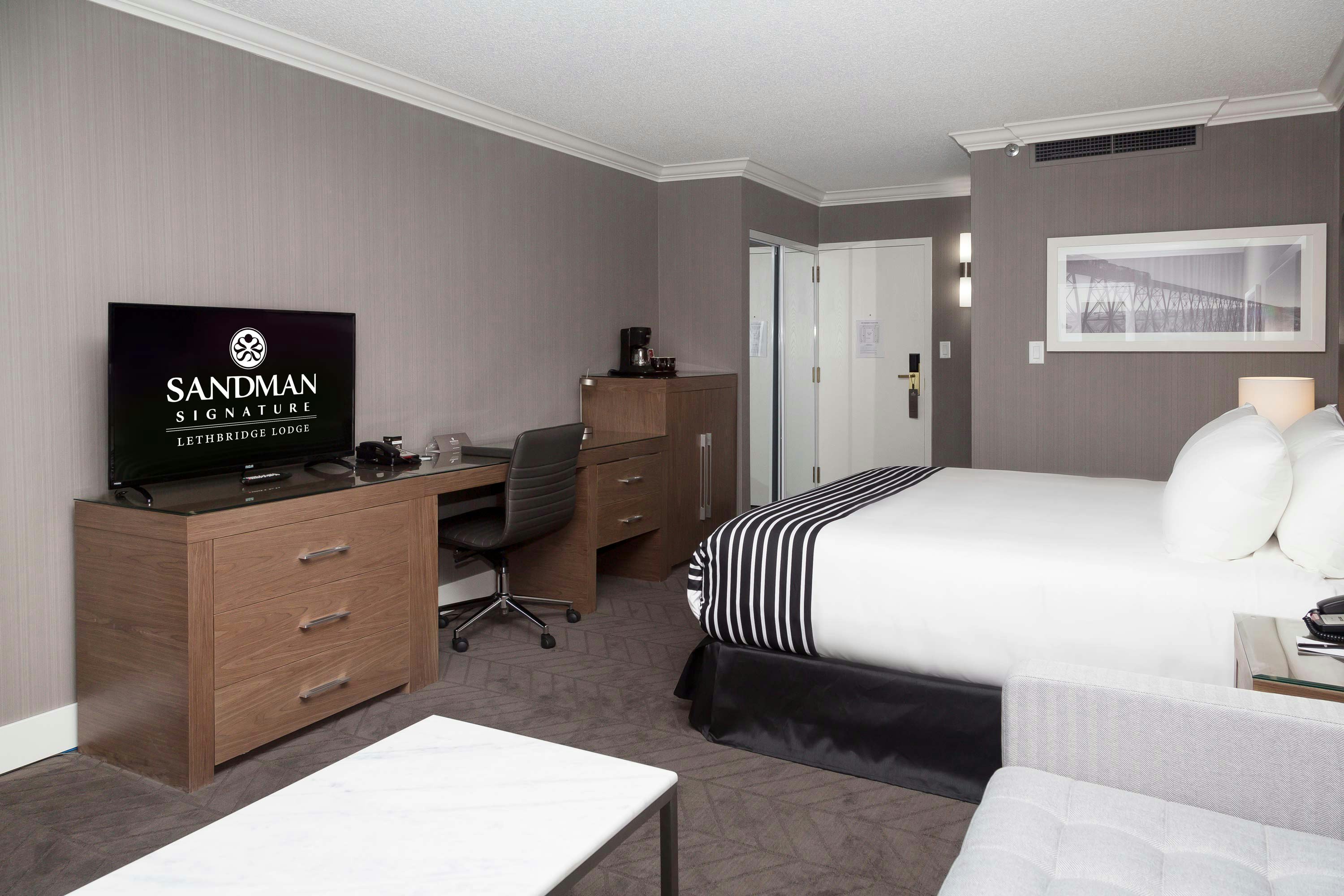 Sandman Signature Lethbridge Lodge 7/47