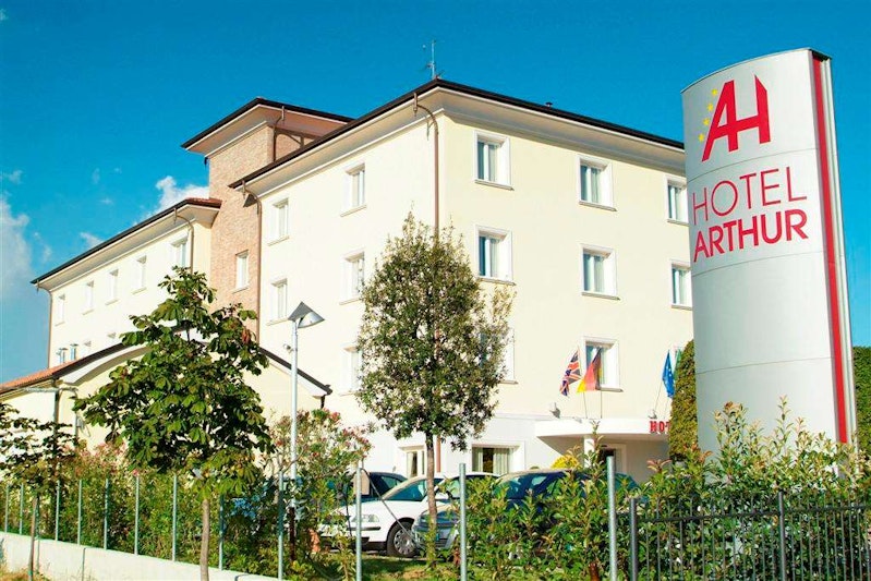 Hotel Arthur 1/22