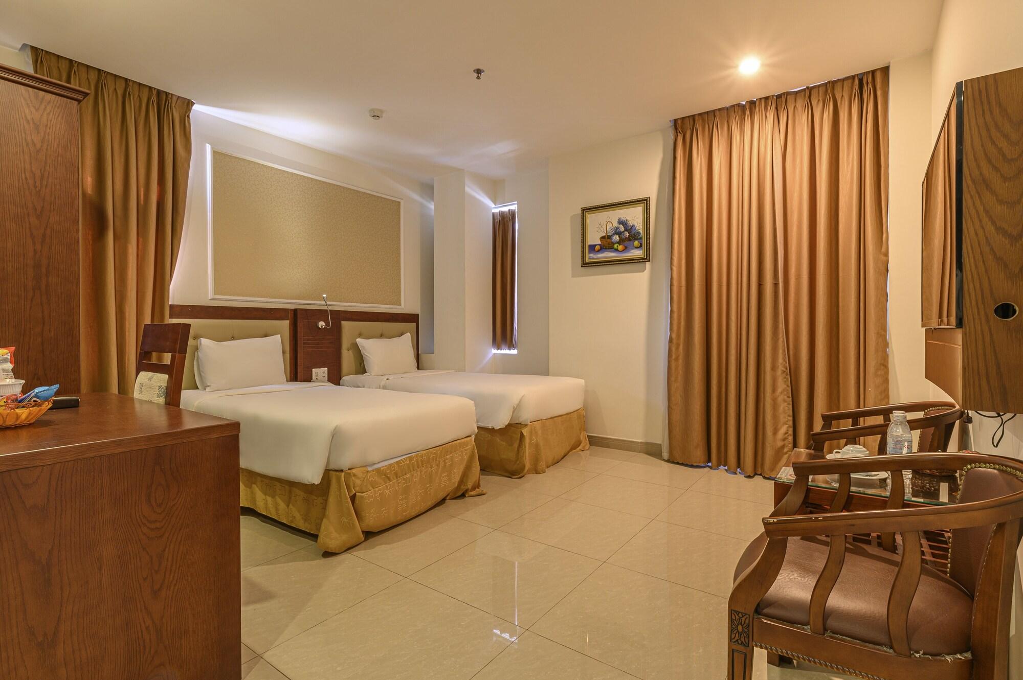 Lychee Hotel 28/40