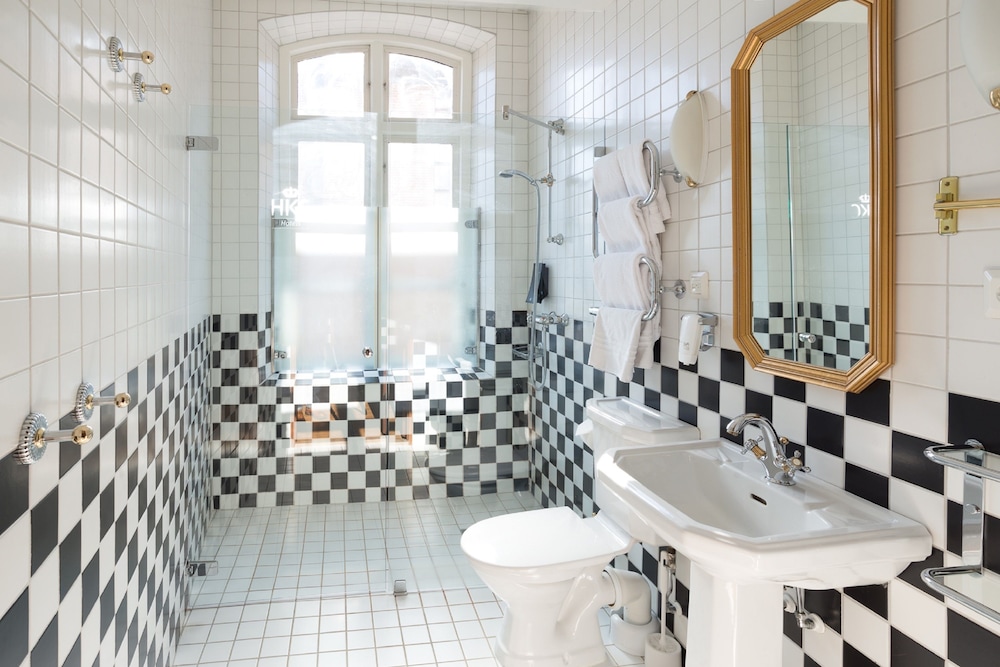 Clarion Hotel Orebro 48/50