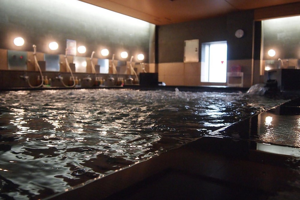 Rex Inn Kawasaki - Caters To Men 13/33