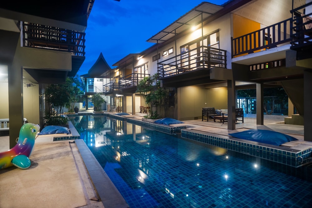 The Florist Resort 7/67