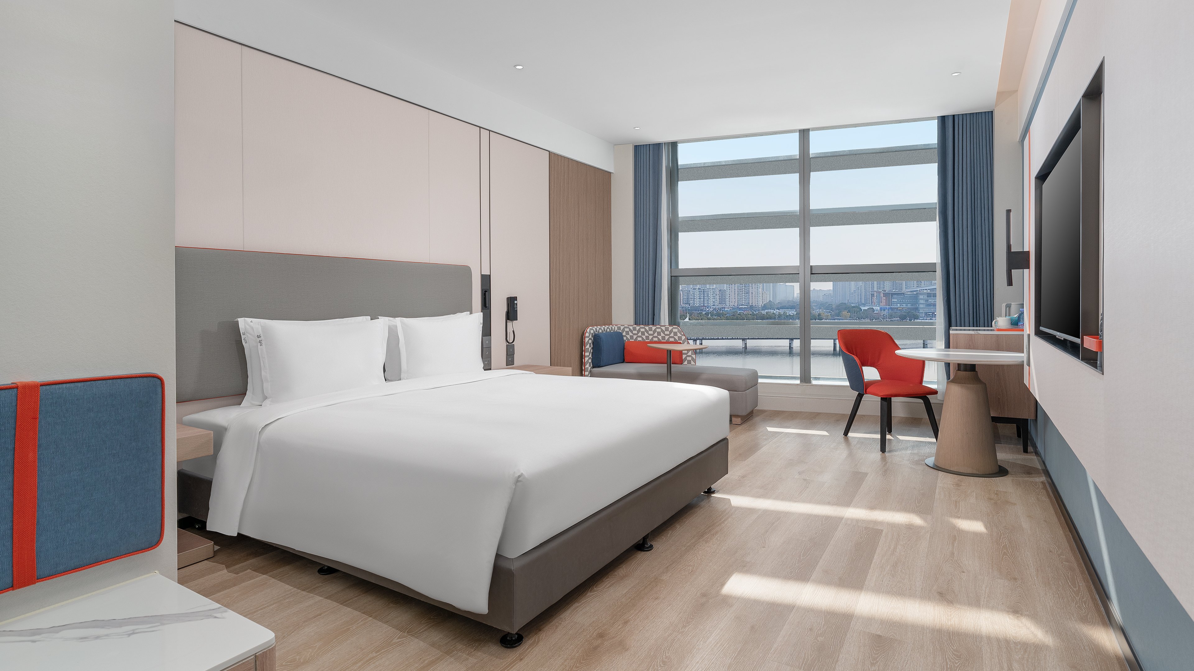 Holiday Inn Express Yangzhou Grand Canal Theatre 11/44