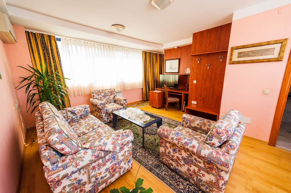 Hotel Art 25/58