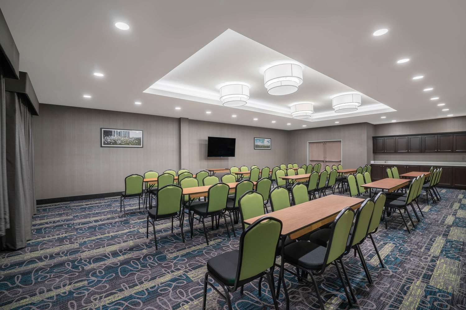 La Quinta Inn And Suites by Wyndham West Memphis 20/24