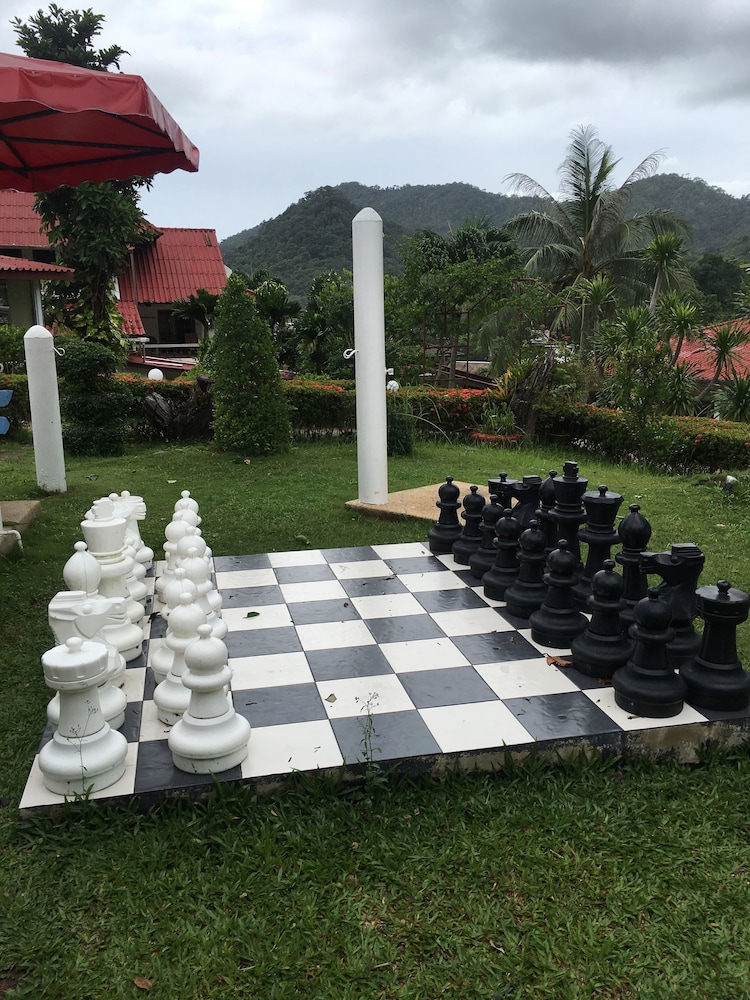 TOP RESORT 48/50