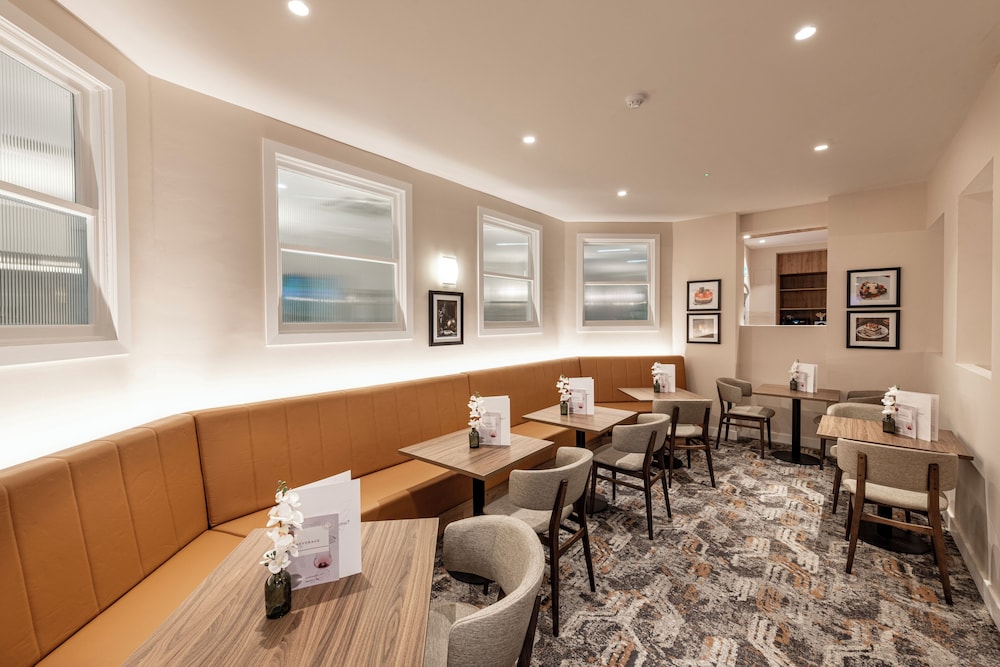 Mercure Manchester Norton Grange Hotel & Spa 45/70