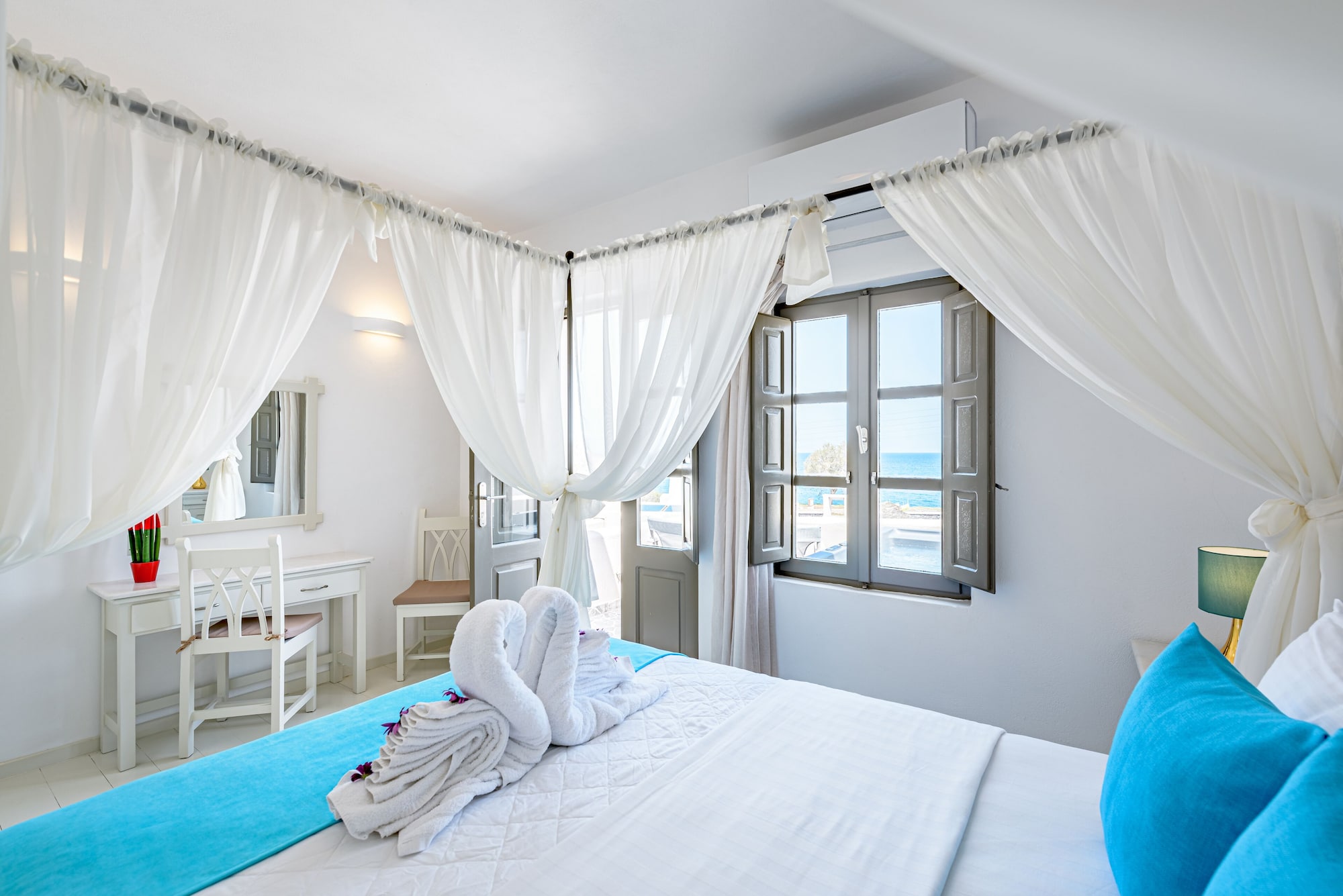 Honeymoon, Luxury, Suite, Queen Bed, Sea View, Outdoor Jetted Tub, Hot Tub