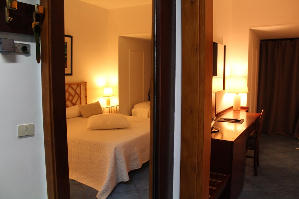 Hotel Puntaquattroventi 21/74