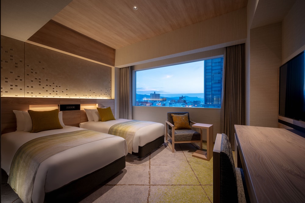 Room, Twin Beds, South Tower
