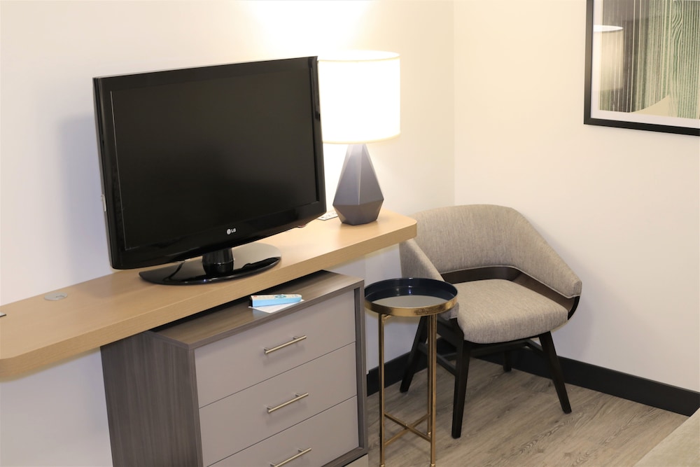 Holiday Inn Hotel And Suites St Cloud 46/60