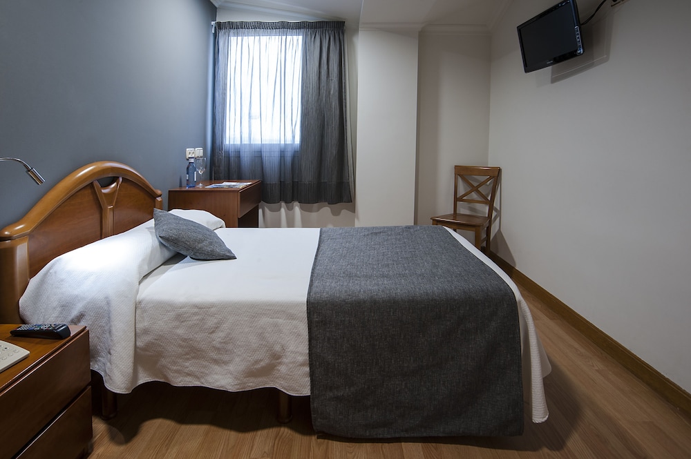 Iraipe Hostal Izaga 8/28