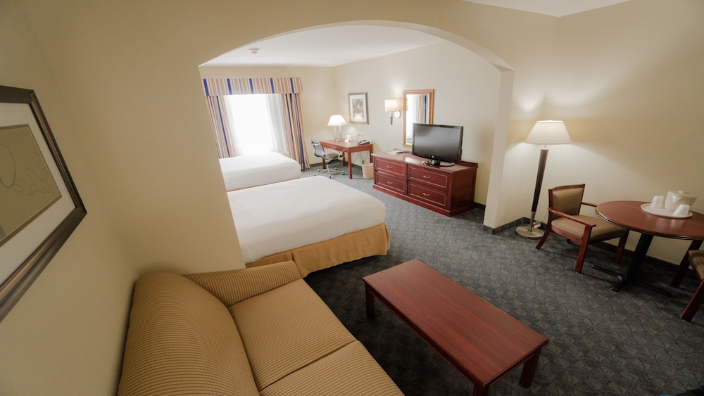 Holiday Inn Express Hotel And Suites Pampa 26/54