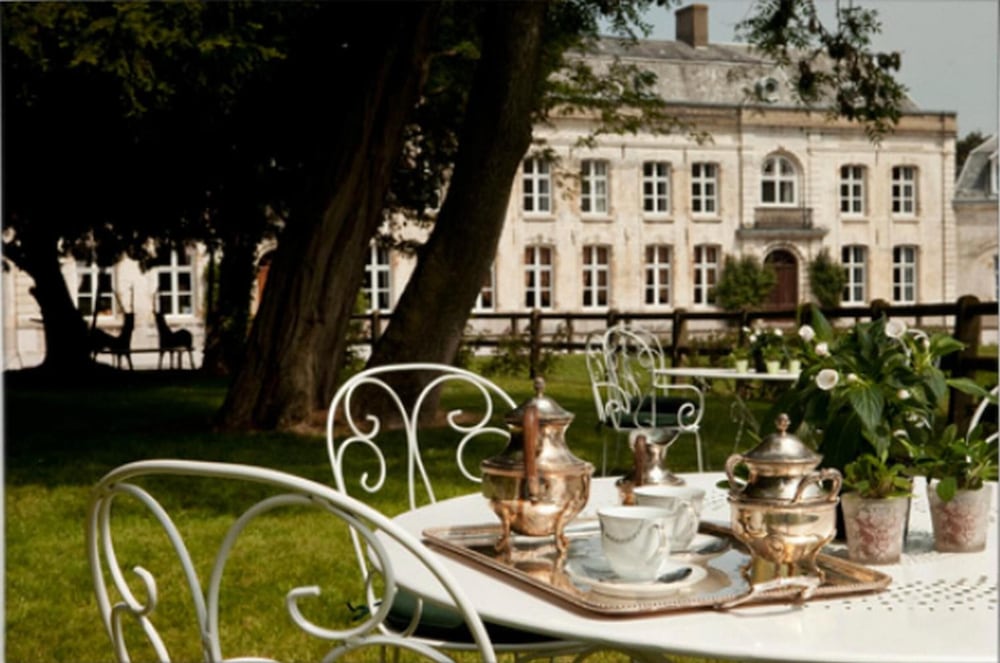 CHATEAU DE COCOVE 8/66