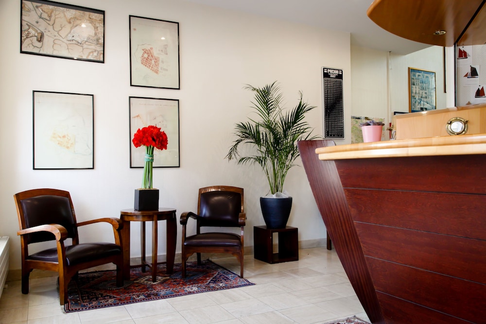 REX HOTEL 5/55