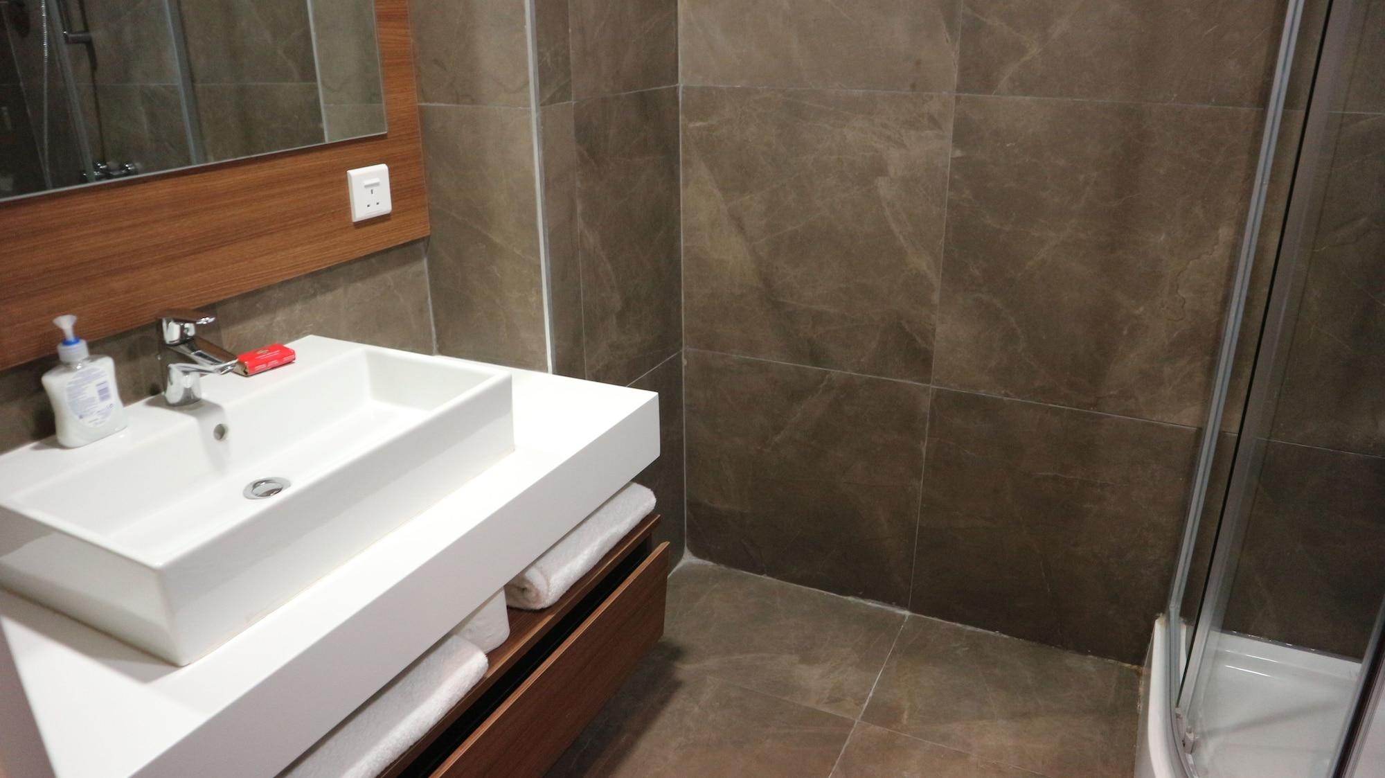 جناح استوديو فاخر، Accra Luxury Apartments Cantonments (Ex A-Lux Apartments) 5/7