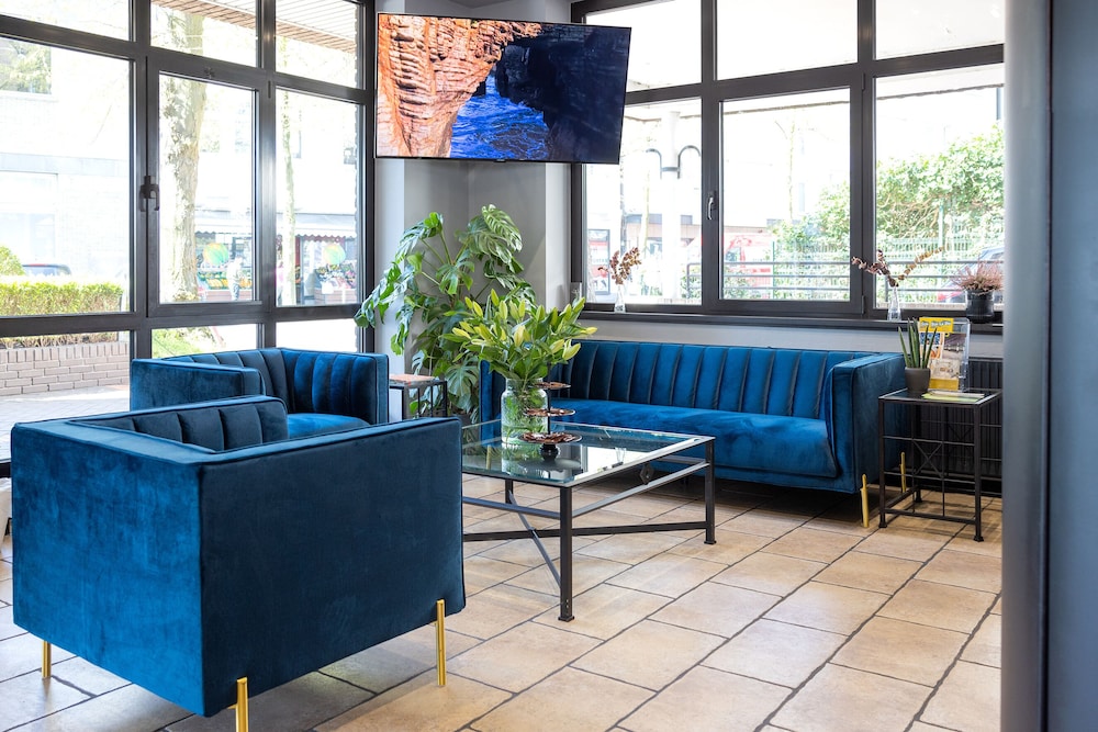 Ff&E Hotel Stadt Gutersloh 18/30