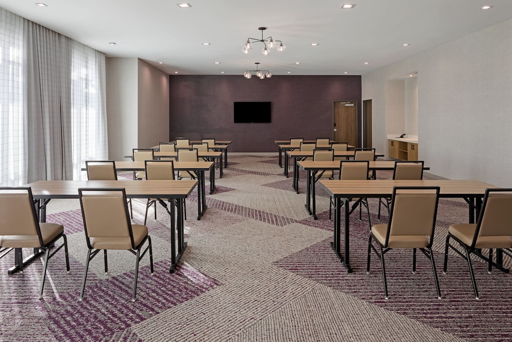 Residence Inn Chatsworth 26/43