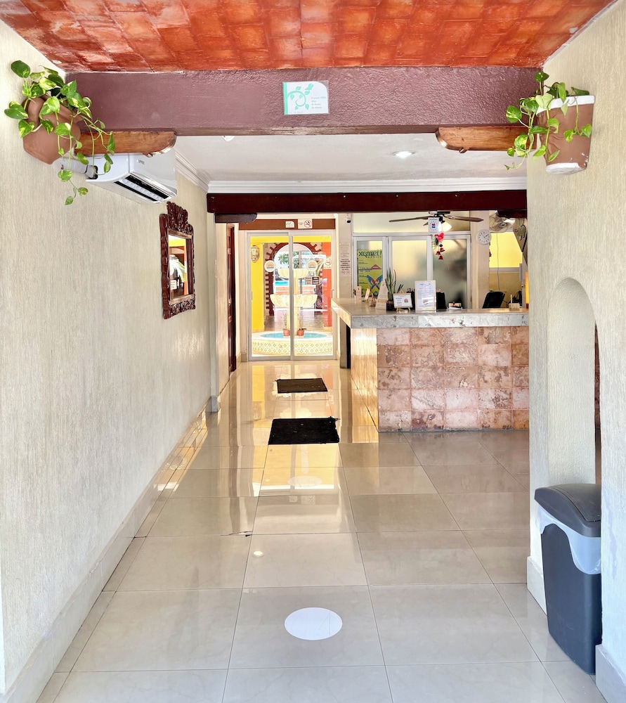 Suites Cancun Center 8/57