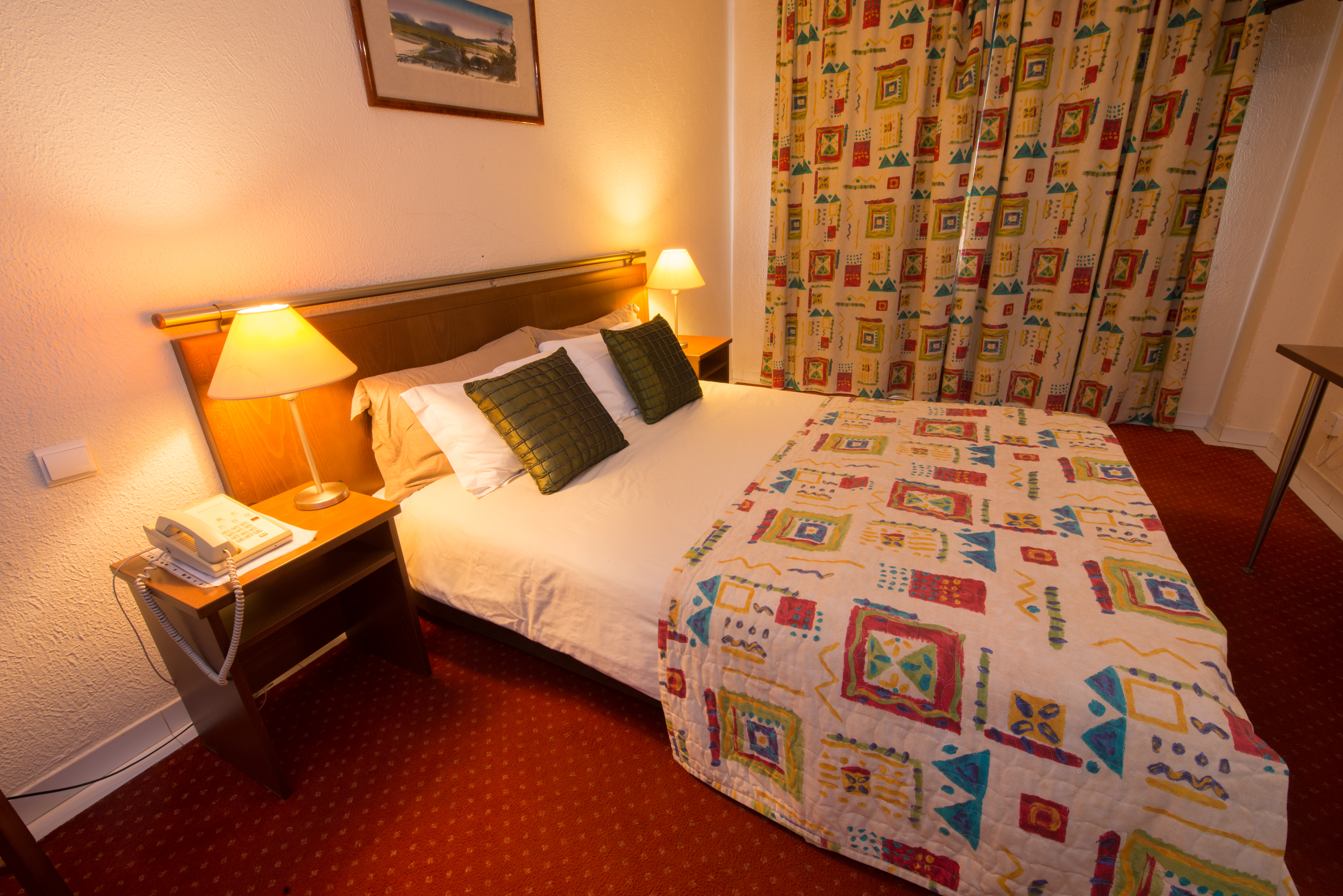 غرفة عائلية بسرير كوين وسريرين منفصلين، Amazonia Lisboa Hotel 7/9