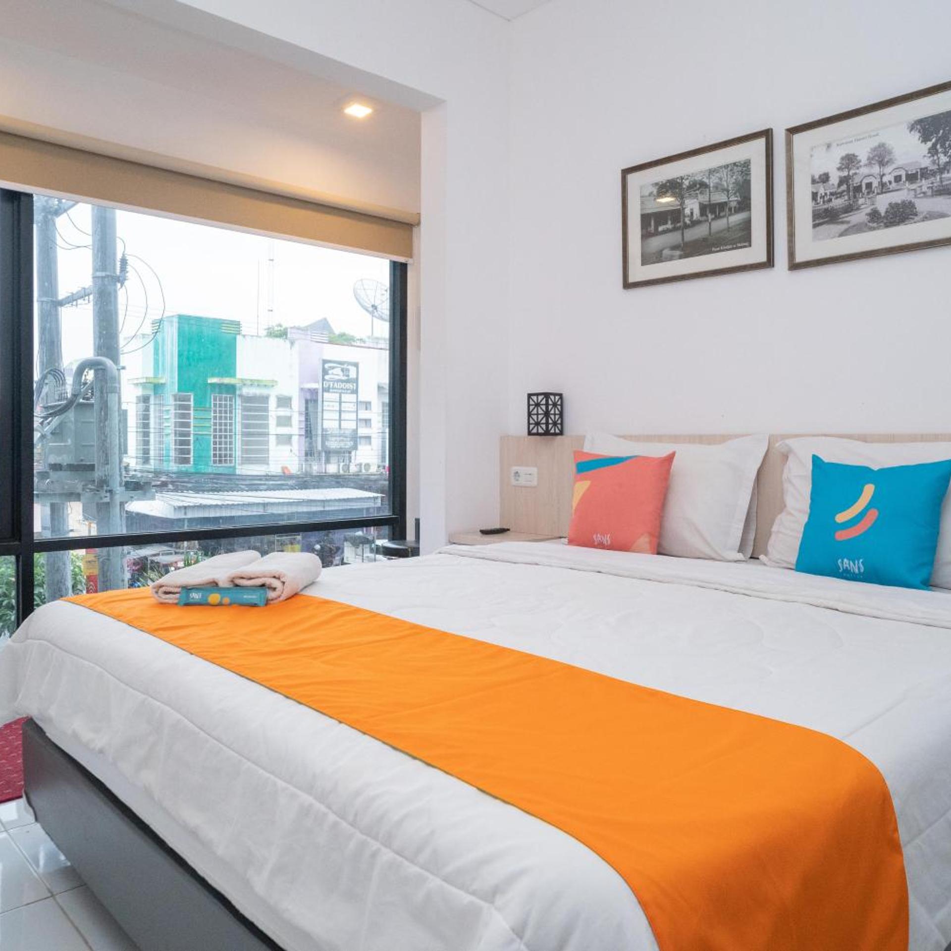 Sans Hotel FiFFa Premiere Malang 18/56
