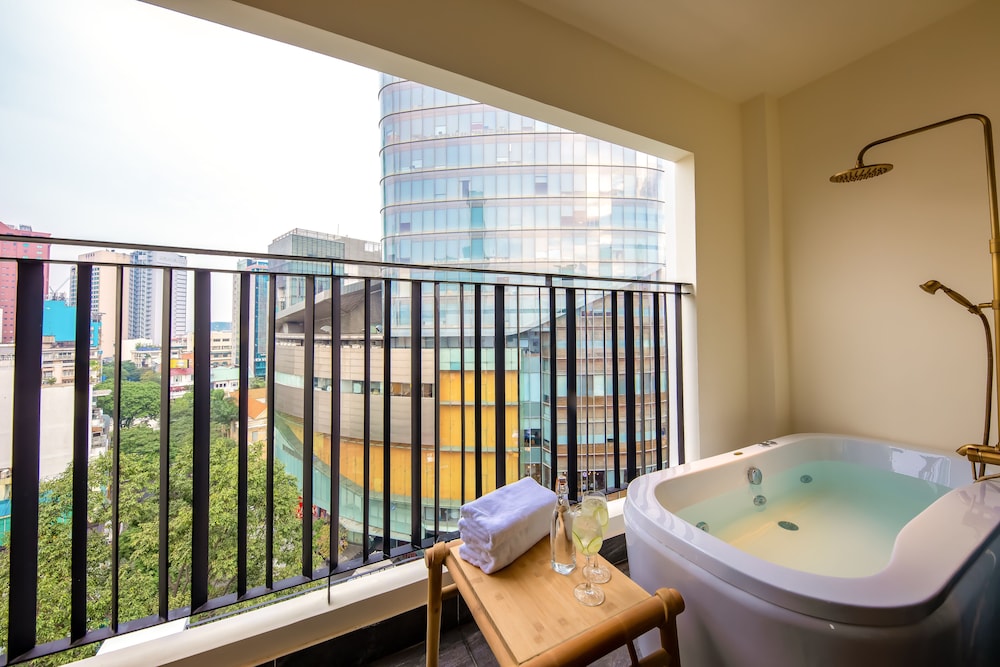 Amanaki Saigon Boutique Hotel 55/80