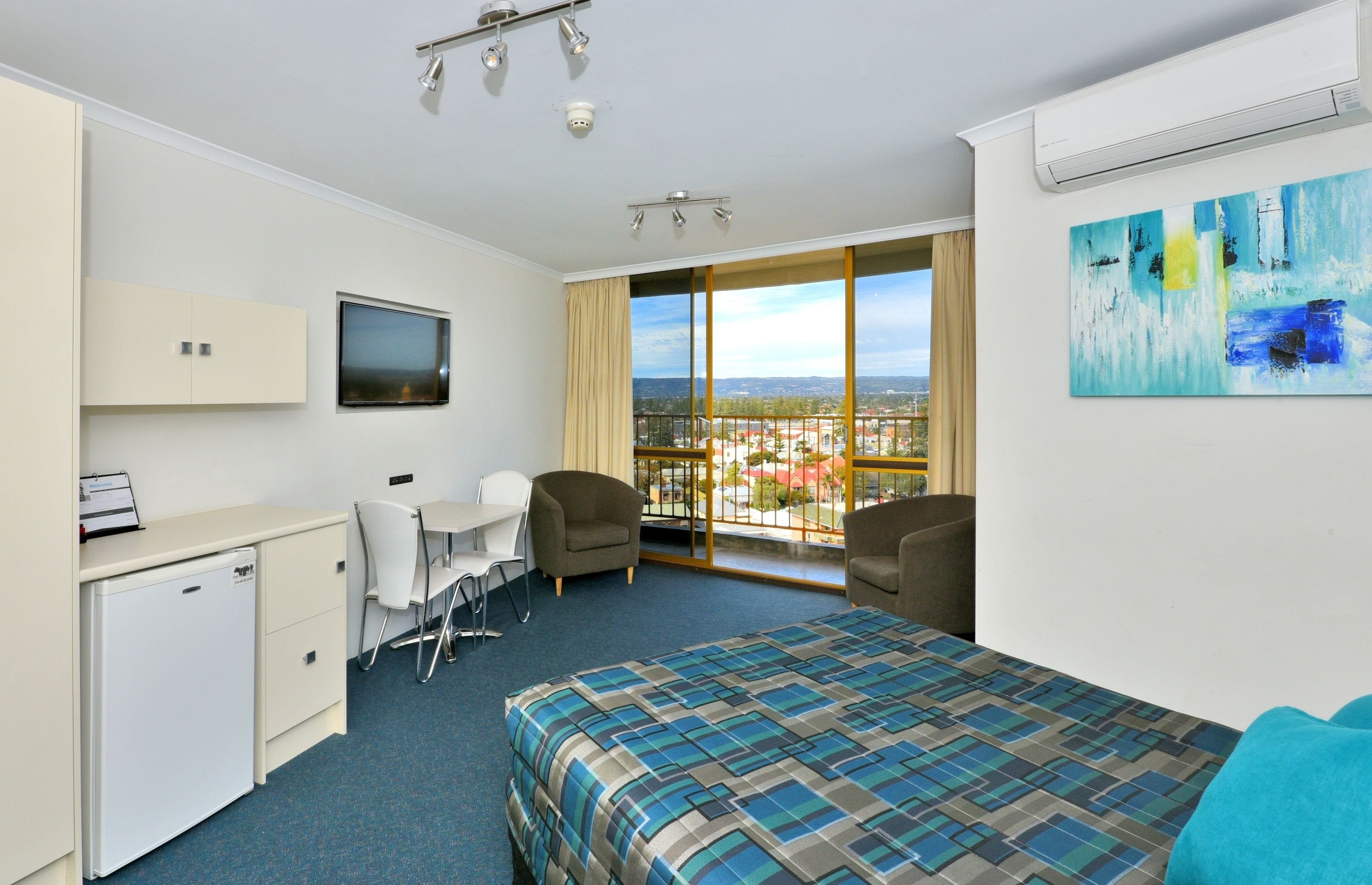 Atlantic Tower Motor Inn 21/45