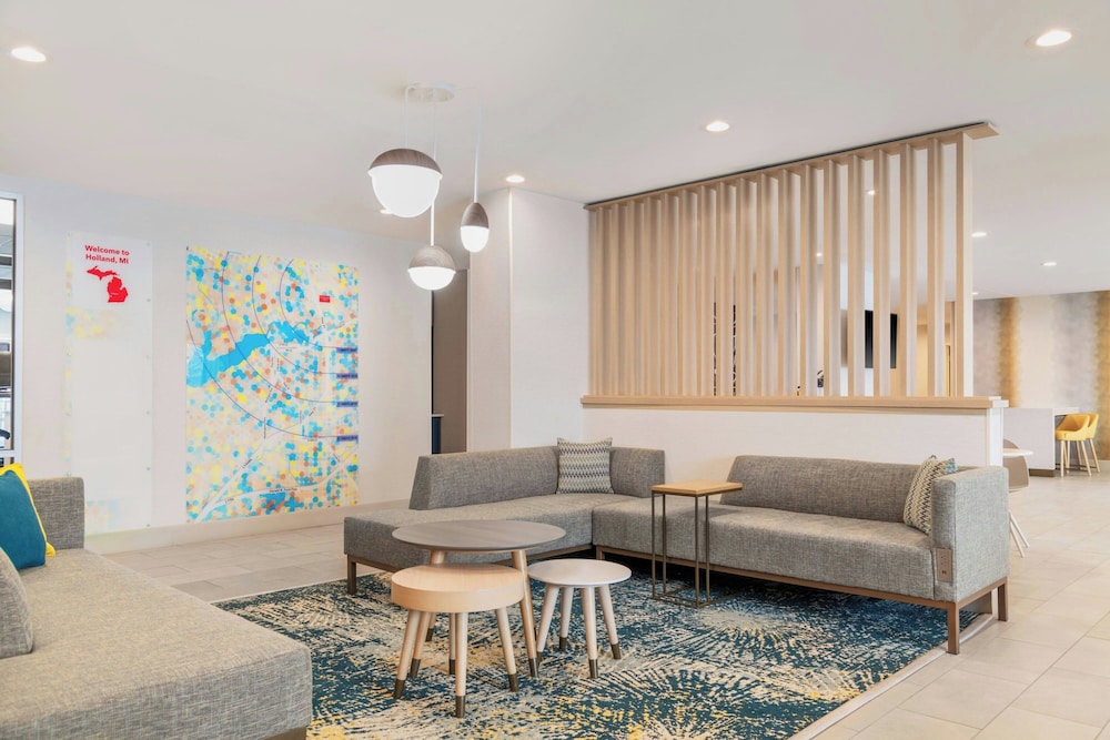 Towneplace Suites by Marriott Holland 16/28
