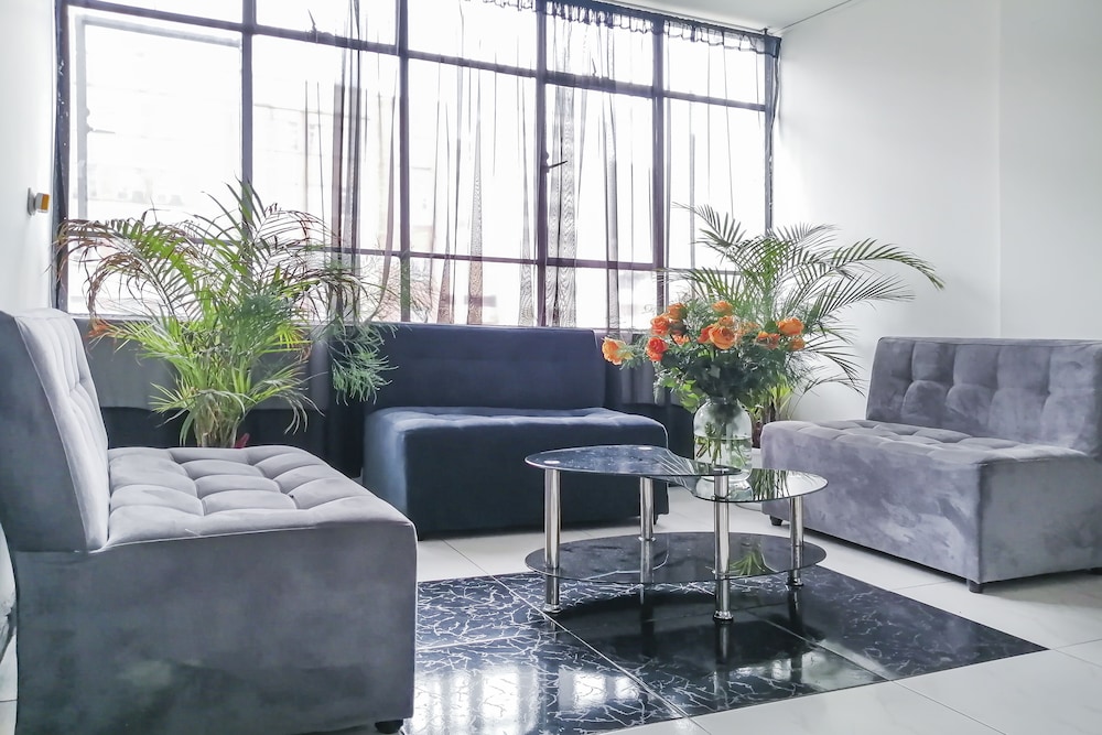 Ayenda 1077 Bogota Hills 40/52