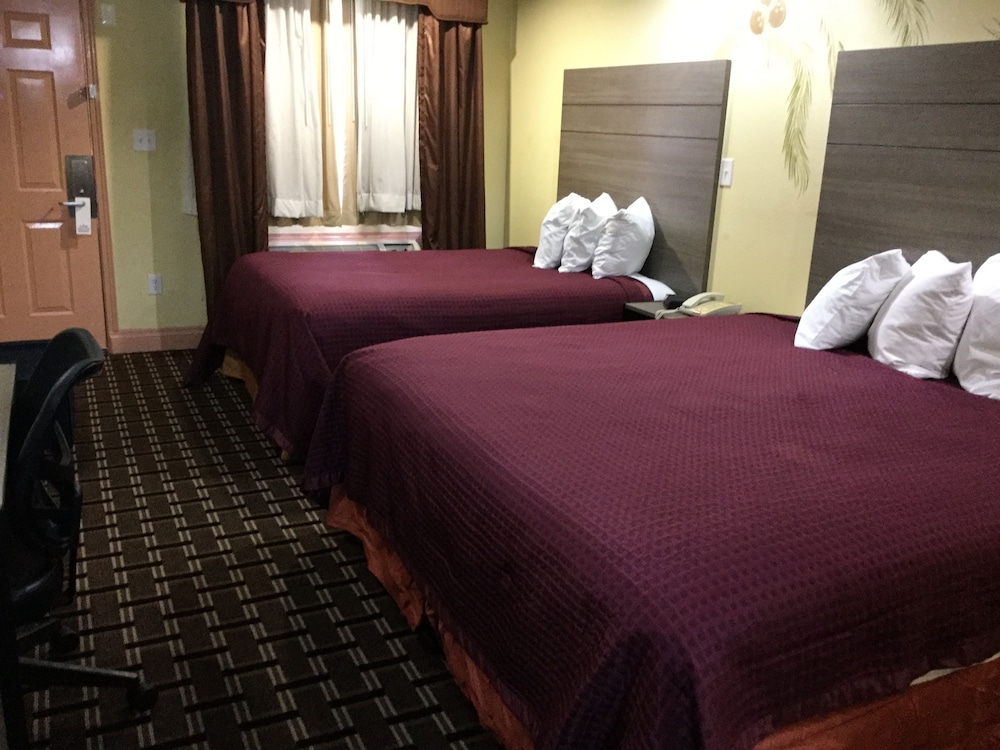 Palace Inn 7/40